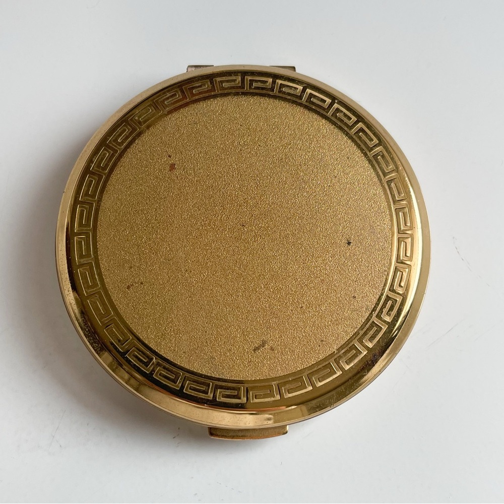 Vintage JCPenny Gold Tone Powder Compact Metal With Round Mirror 3"